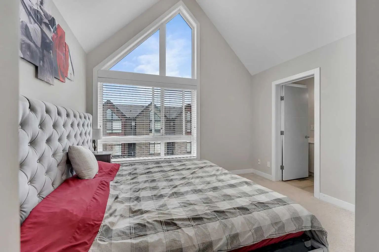 136 Sage Meadows Gardens Northwest, Calgary – Residential Row/Townhouse Listing Photo 10