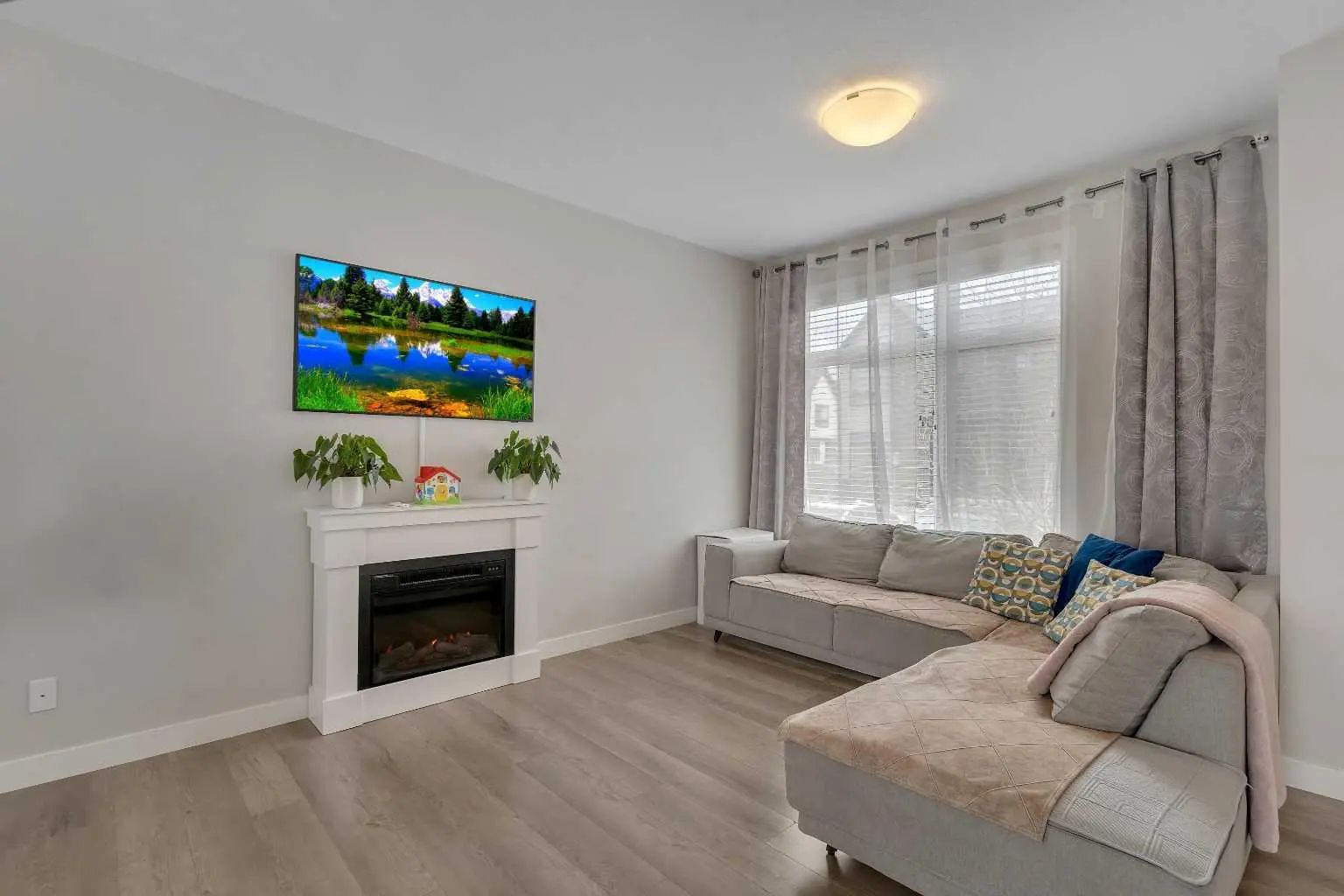 136 Sage Meadows Gardens Northwest, Calgary – Residential Row/Townhouse Listing Photo 4
