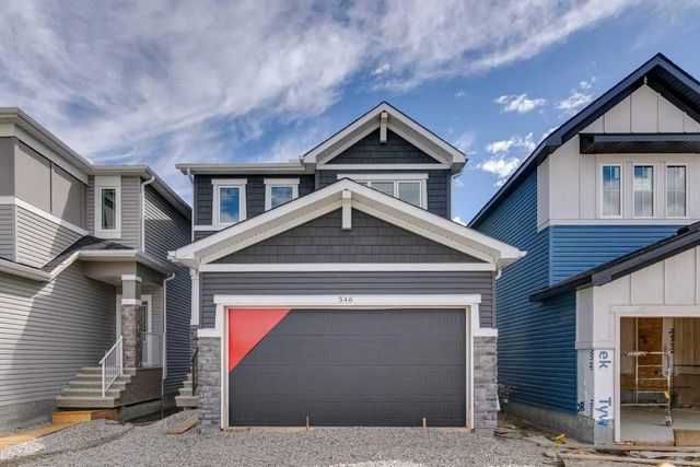 546 Hotchkiss Manor , Calgary