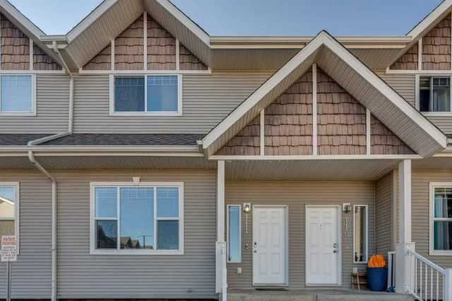 111 50 Lucky Place , Sylvan Lake