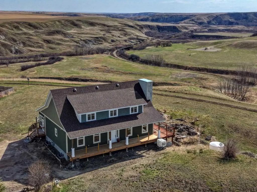 272041 Highway 840  , Rural Wheatland County