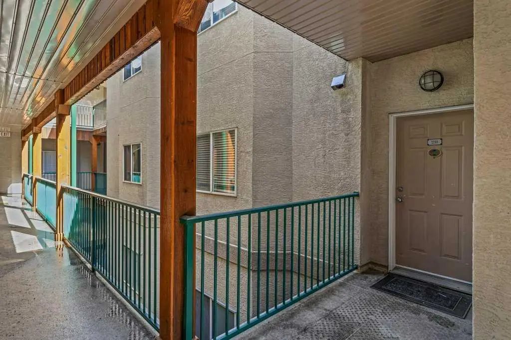 211 176 Kananaskis Way , Canmore – Residential Apartment Listing Photo 2
