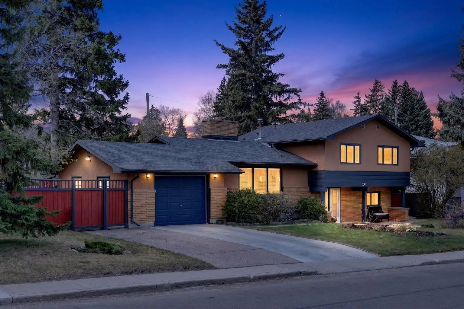 3811 24 Street Northwest, Calgary – Residential Detached Listing Photo 2