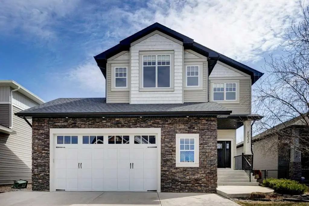 1233 Hillcrest Manor Estates , Strathmore