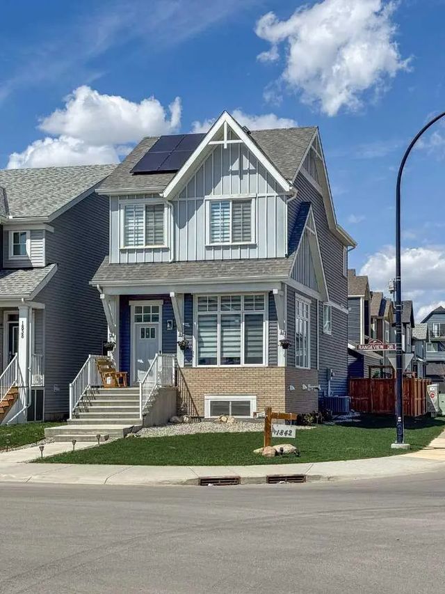 1842 Rangeview Drive Se, Calgary