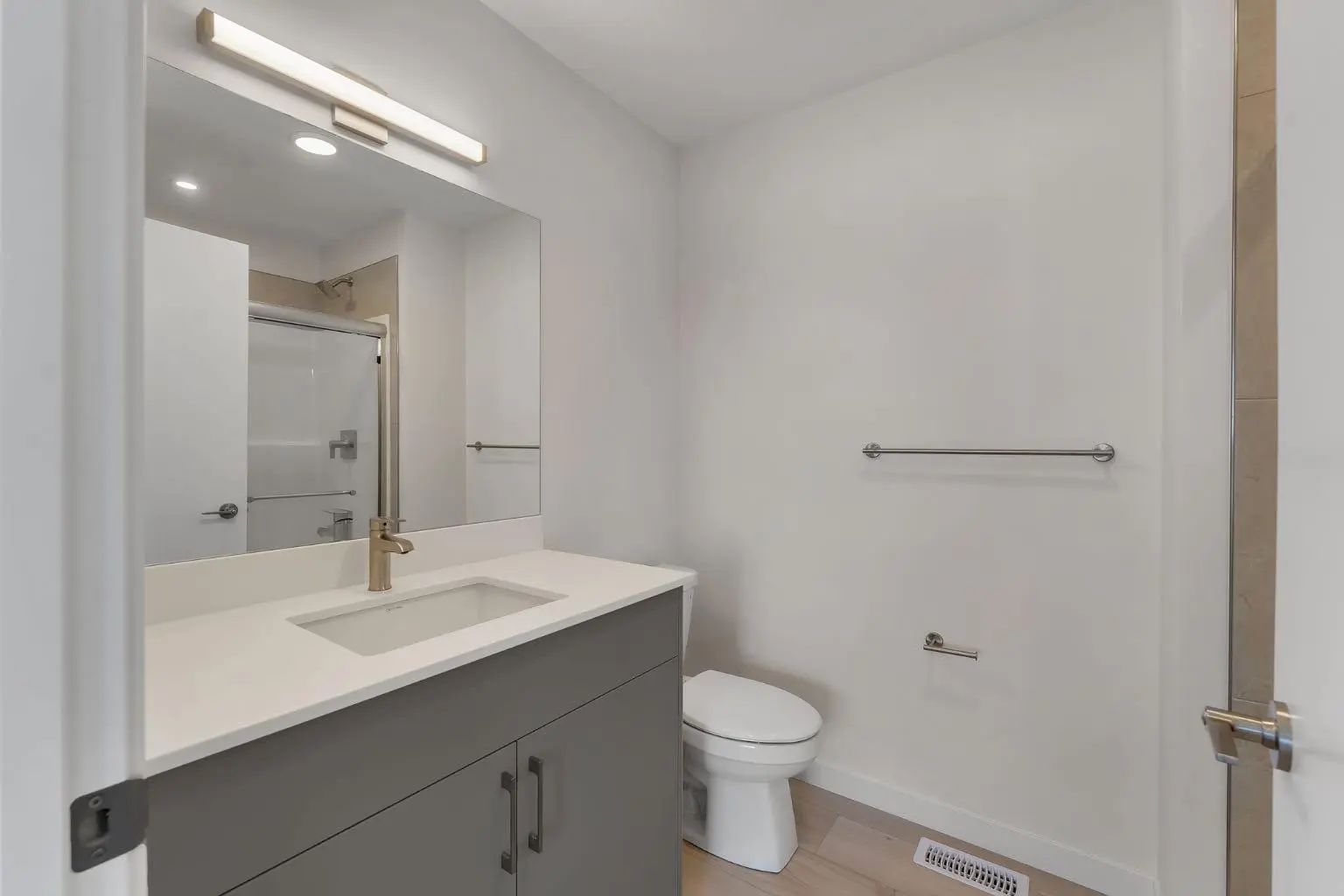 7 Heritage Heath , Cochrane – Residential Semi Detached (Half Duplex) Listing Photo 19