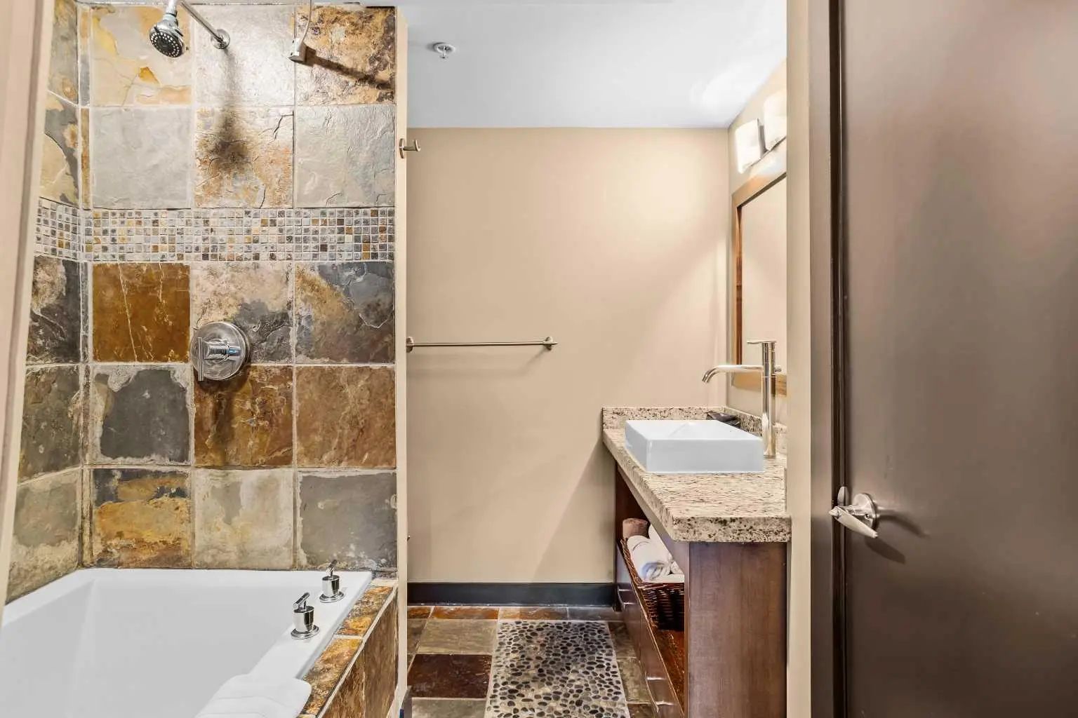 313c 1818 Mountain Avenue , Canmore – Residential Apartment Listing Photo 27