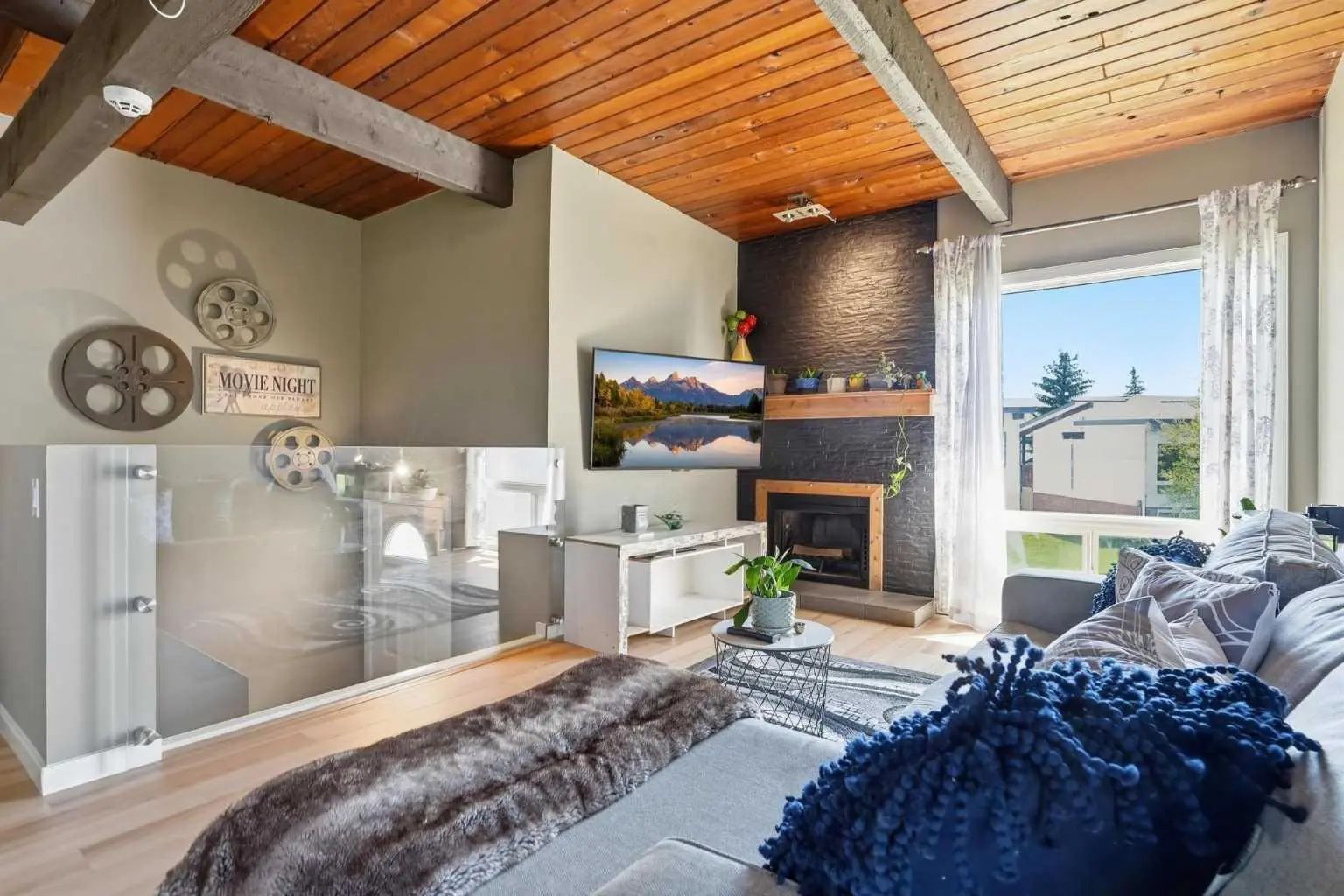 416 Pinemont Gate Northeast, Calgary – Residential Row/Townhouse Listing Photo 4