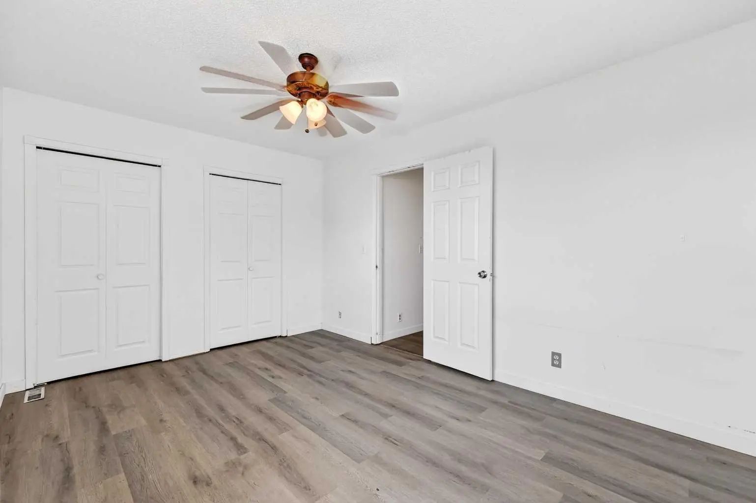 5615 1 Avenue Southeast, Calgary – Residential Row/Townhouse Listing Photo 12