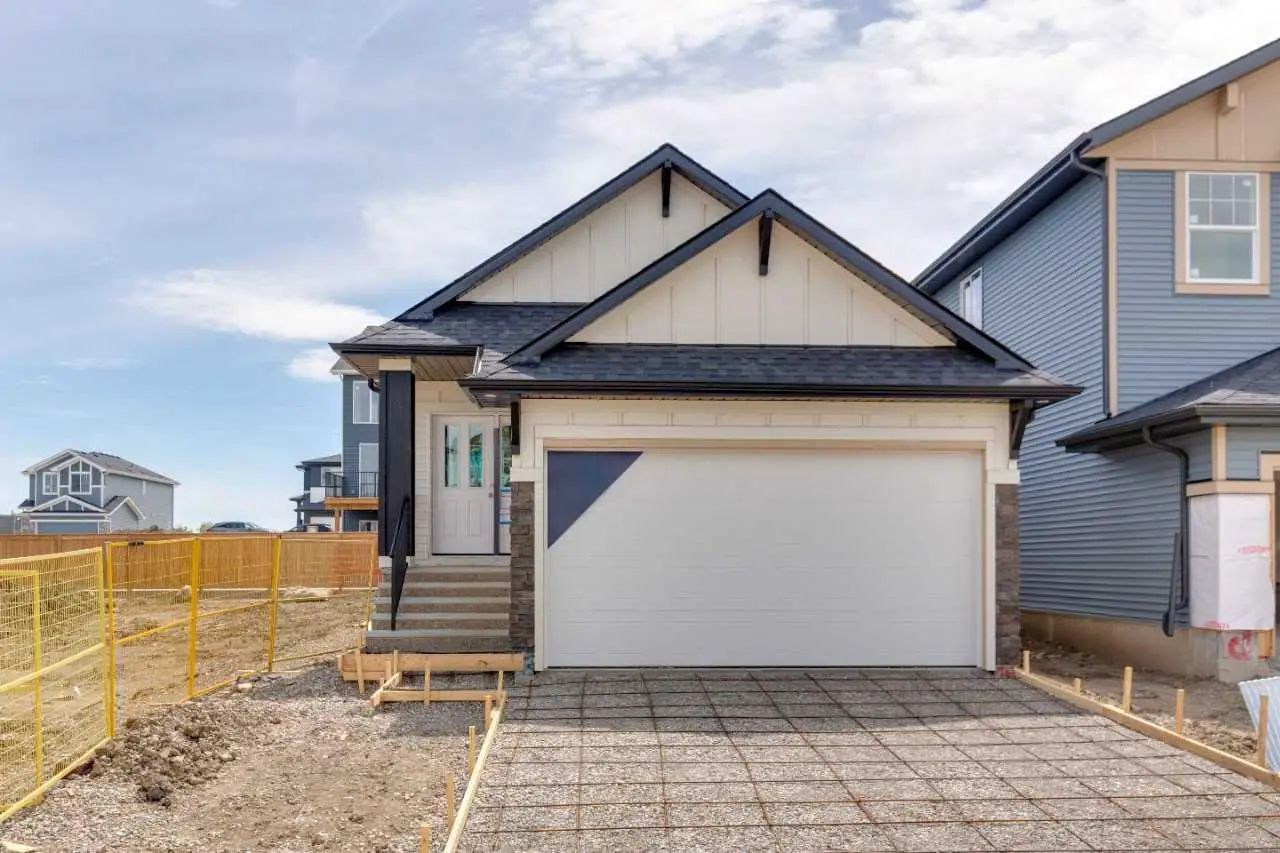 73 Southborough Square , Cochrane – Residential Detached Listing Photo 2