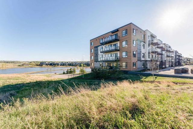 2410 42 Cranbrook Gardens Se, Calgary