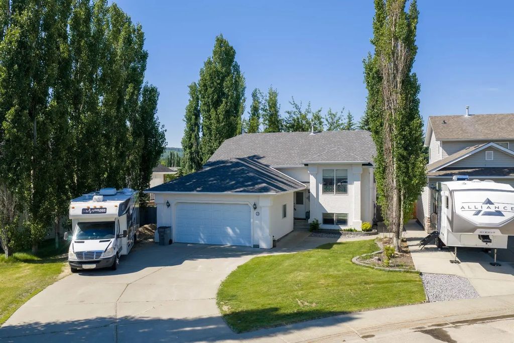 1 Park Close , Whitecourt