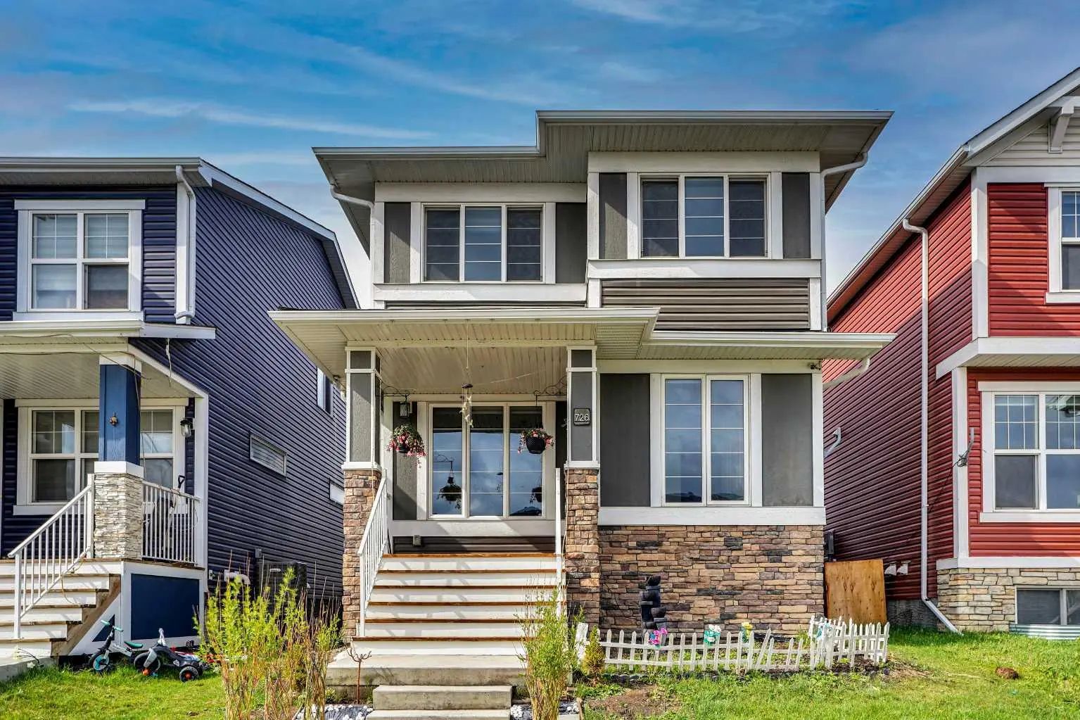 726 Redstone Drive Northeast, Calgary – Residential Detached Listing Photo 3