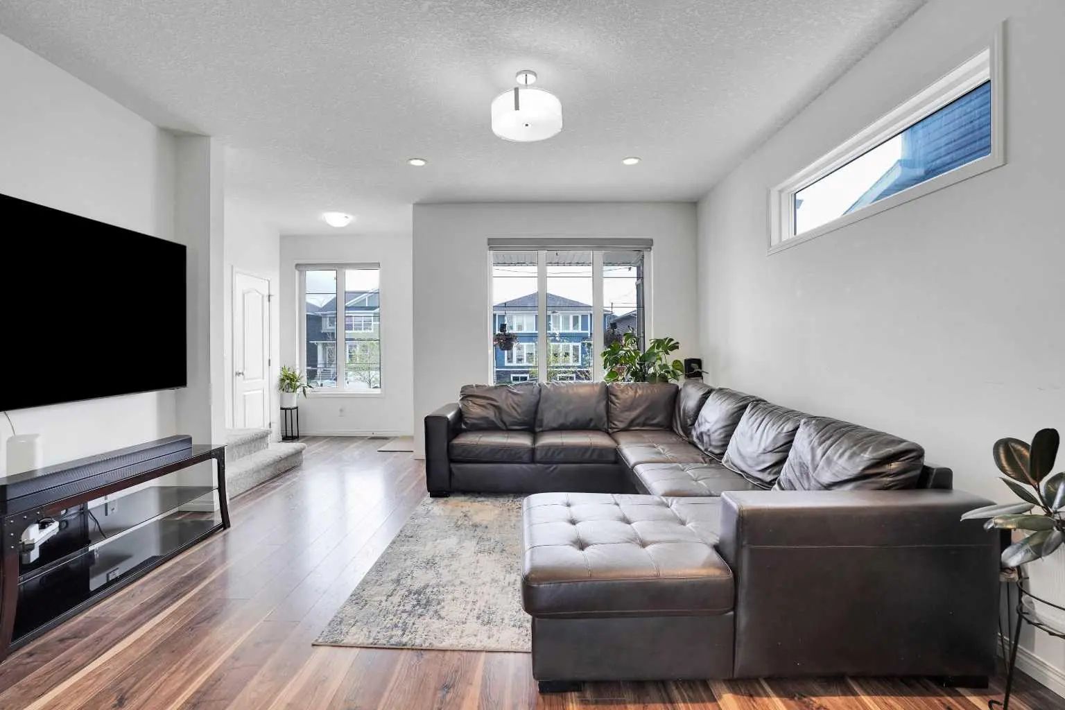 726 Redstone Drive Northeast, Calgary – Residential Detached Listing Photo 7