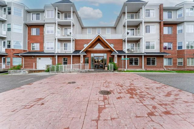 206 8 Prestwick Pond Terrace Se, Calgary