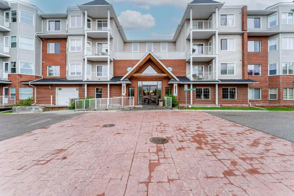 206 8 Prestwick Pond Terrace Se, Calgary