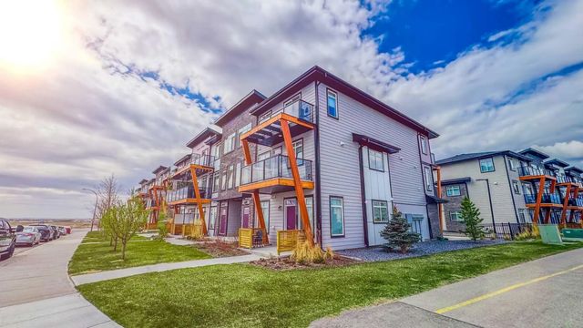 19637 48 Street Se, Calgary