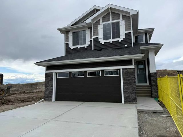 147 Sundown Crescent , Cochrane