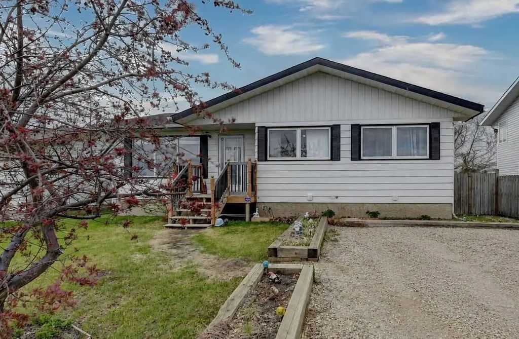 5323 Sunset Drive  , Spirit River