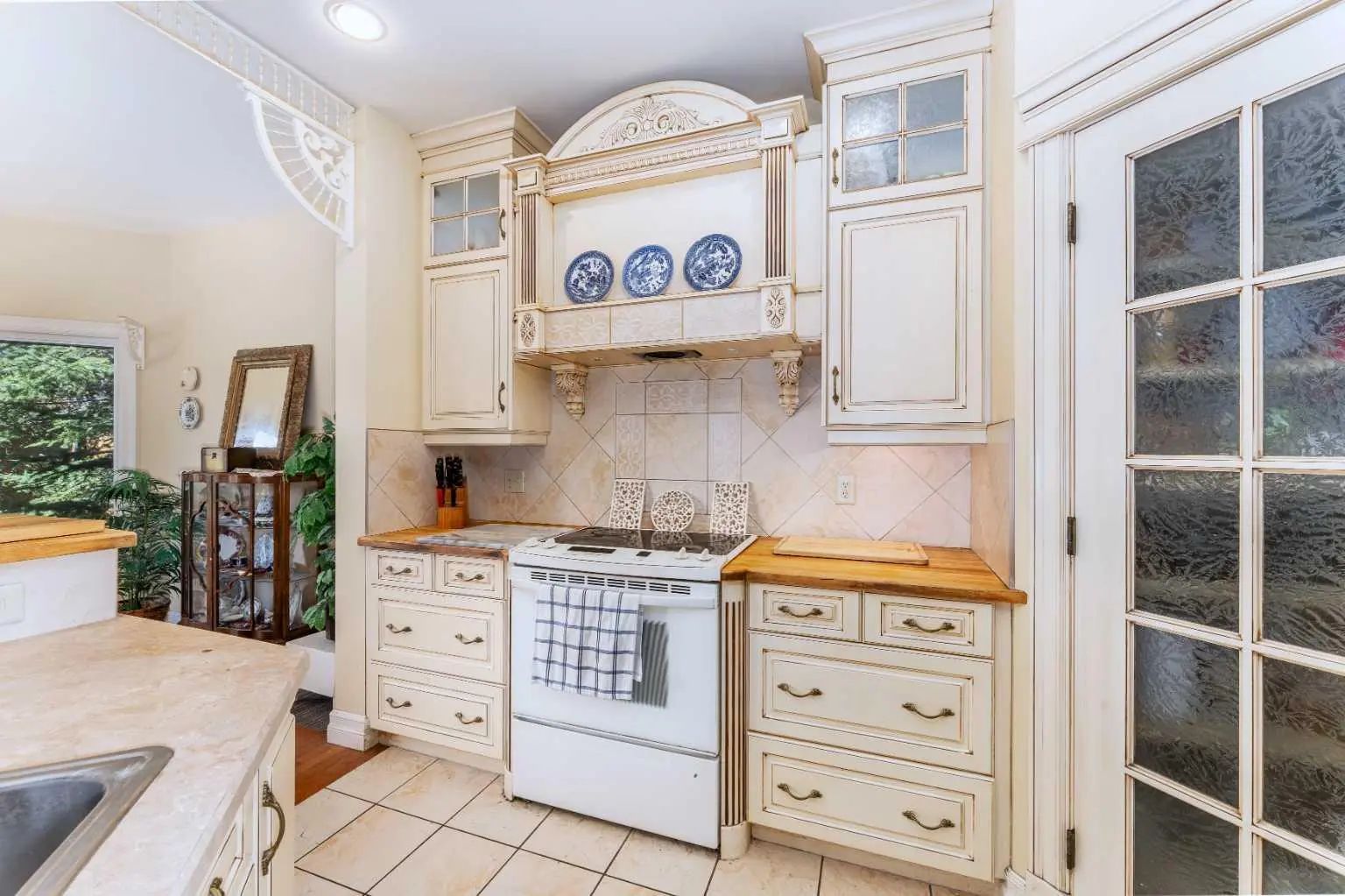 533 1st Street , Canmore – Residential Detached Listing Photo 8