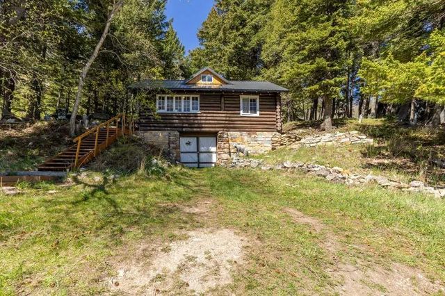 508 Evergreen Avenue , Waterton Park