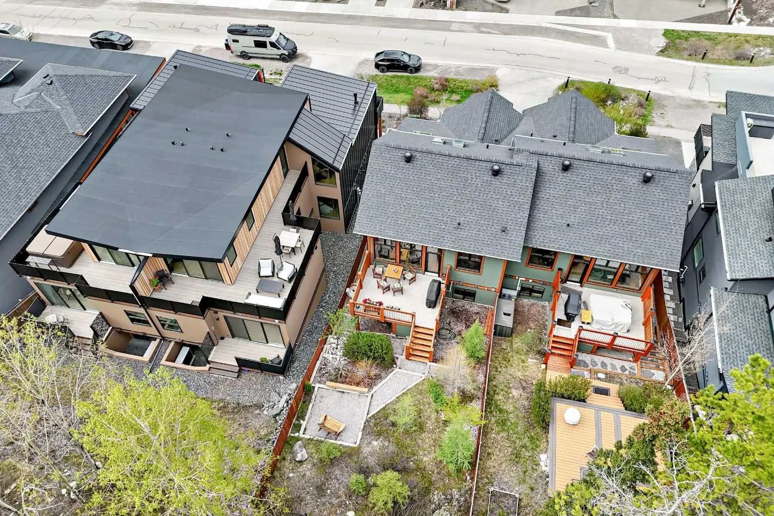B 272 Three Sisters Drive , Canmore – Residential Semi Detached (Half Duplex) Listing Photo 2