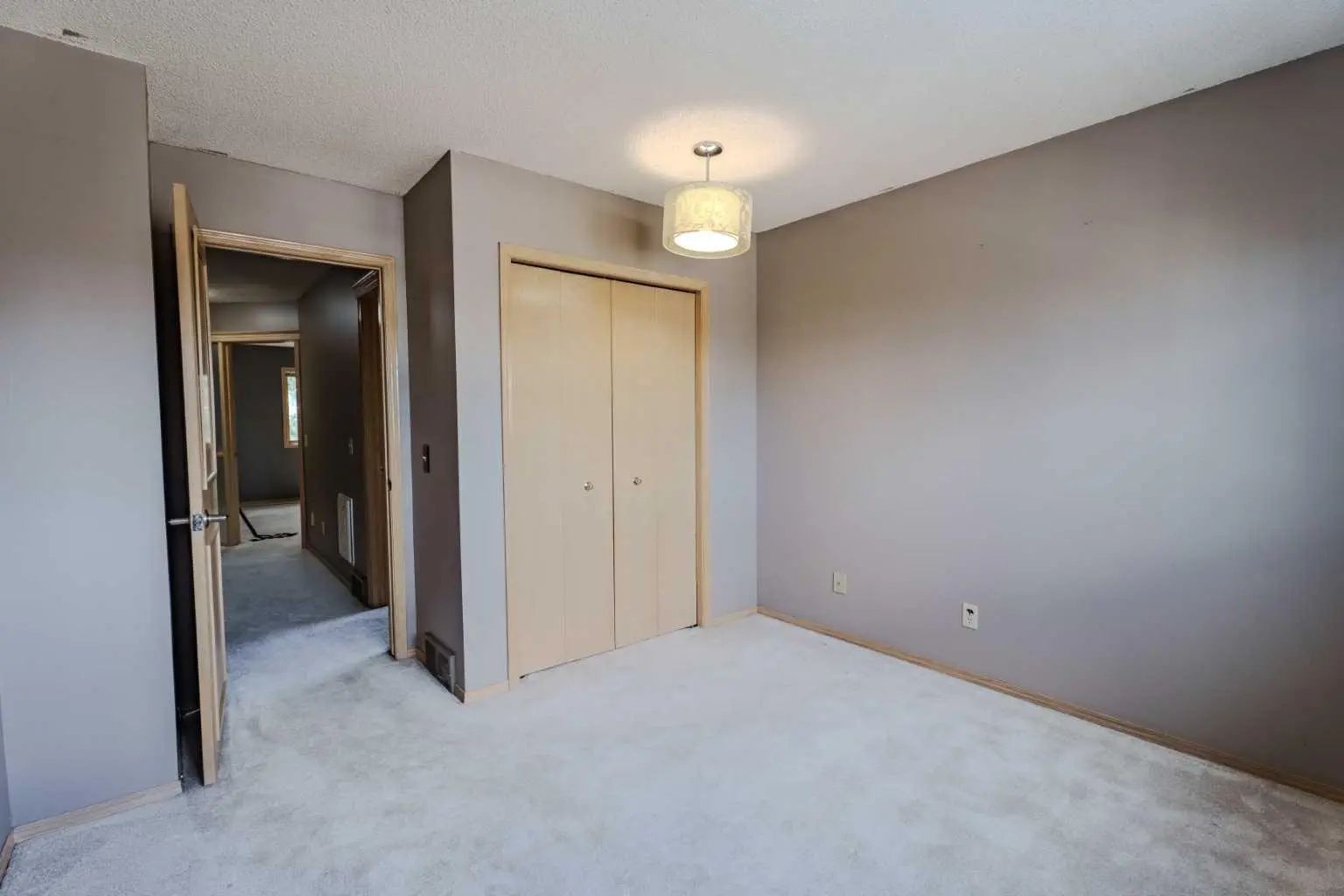135 Canterbury Court Southwest, Calgary – Residential Detached Listing Photo 31