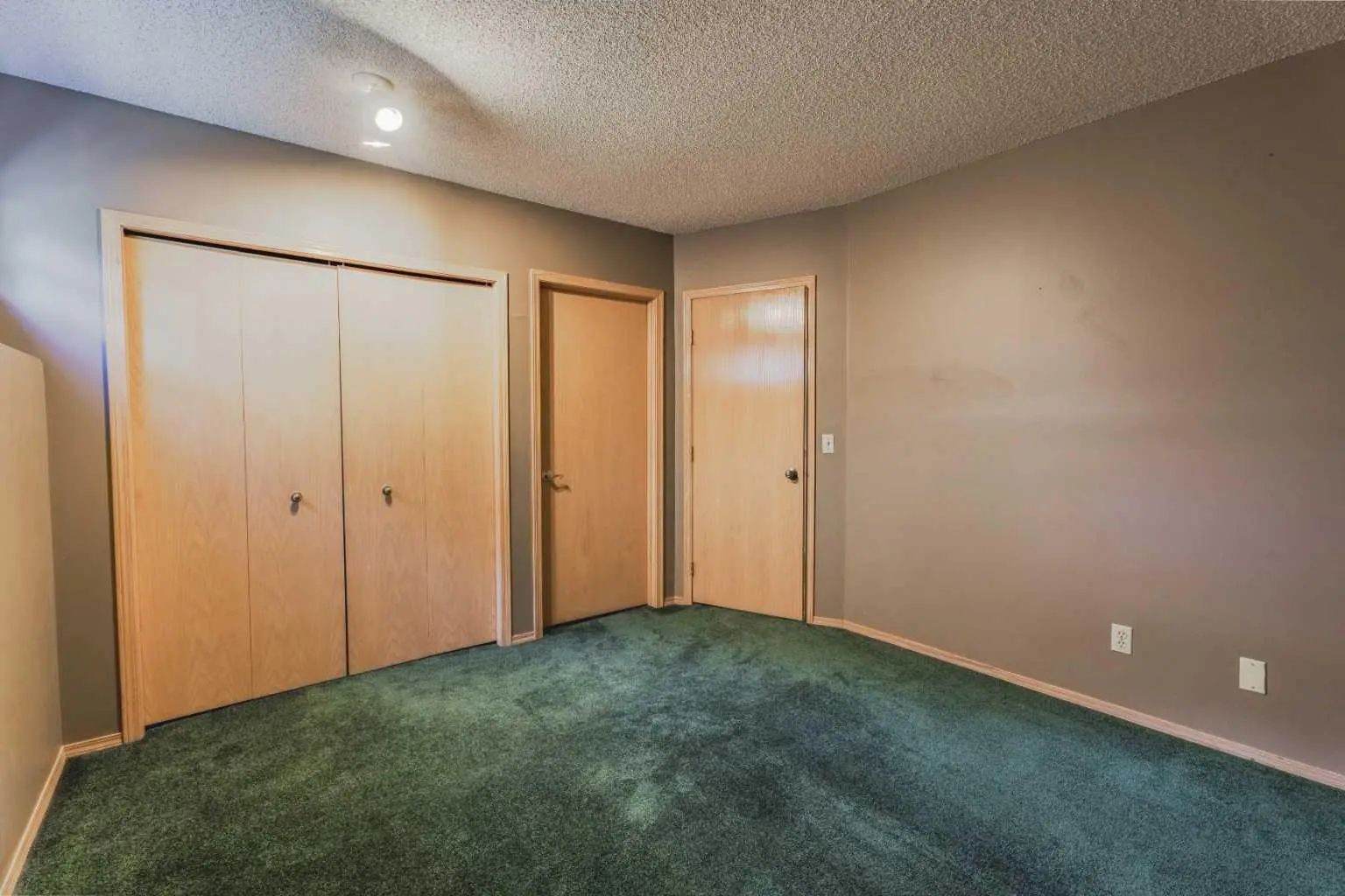 135 Canterbury Court Southwest, Calgary – Residential Detached Listing Photo 41