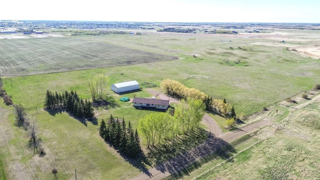 4905 82 Street , Stettler