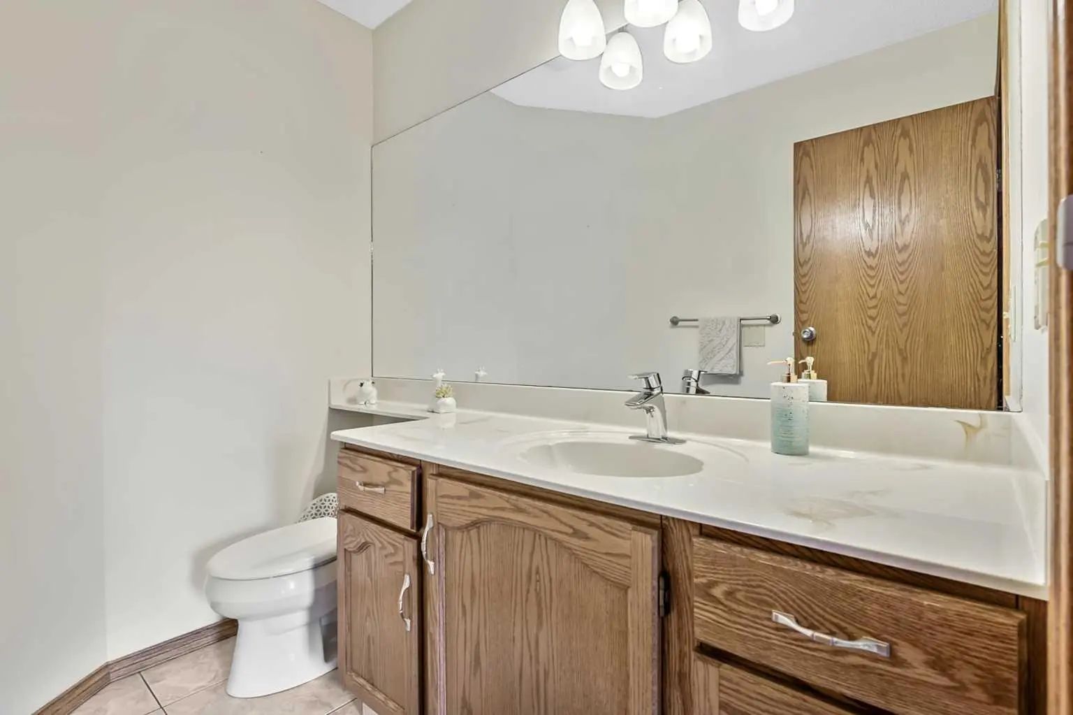 35 Candle Court Southwest, Calgary – Residential Detached Listing Photo 11