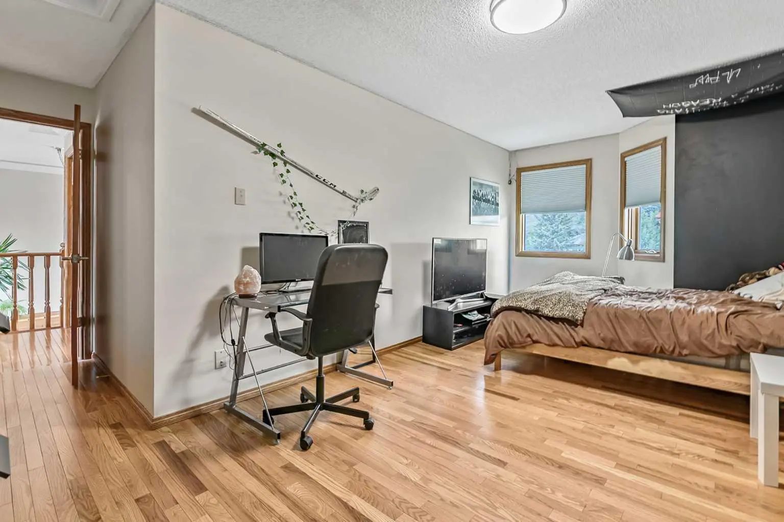 35 Candle Court Southwest, Calgary – Residential Detached Listing Photo 17