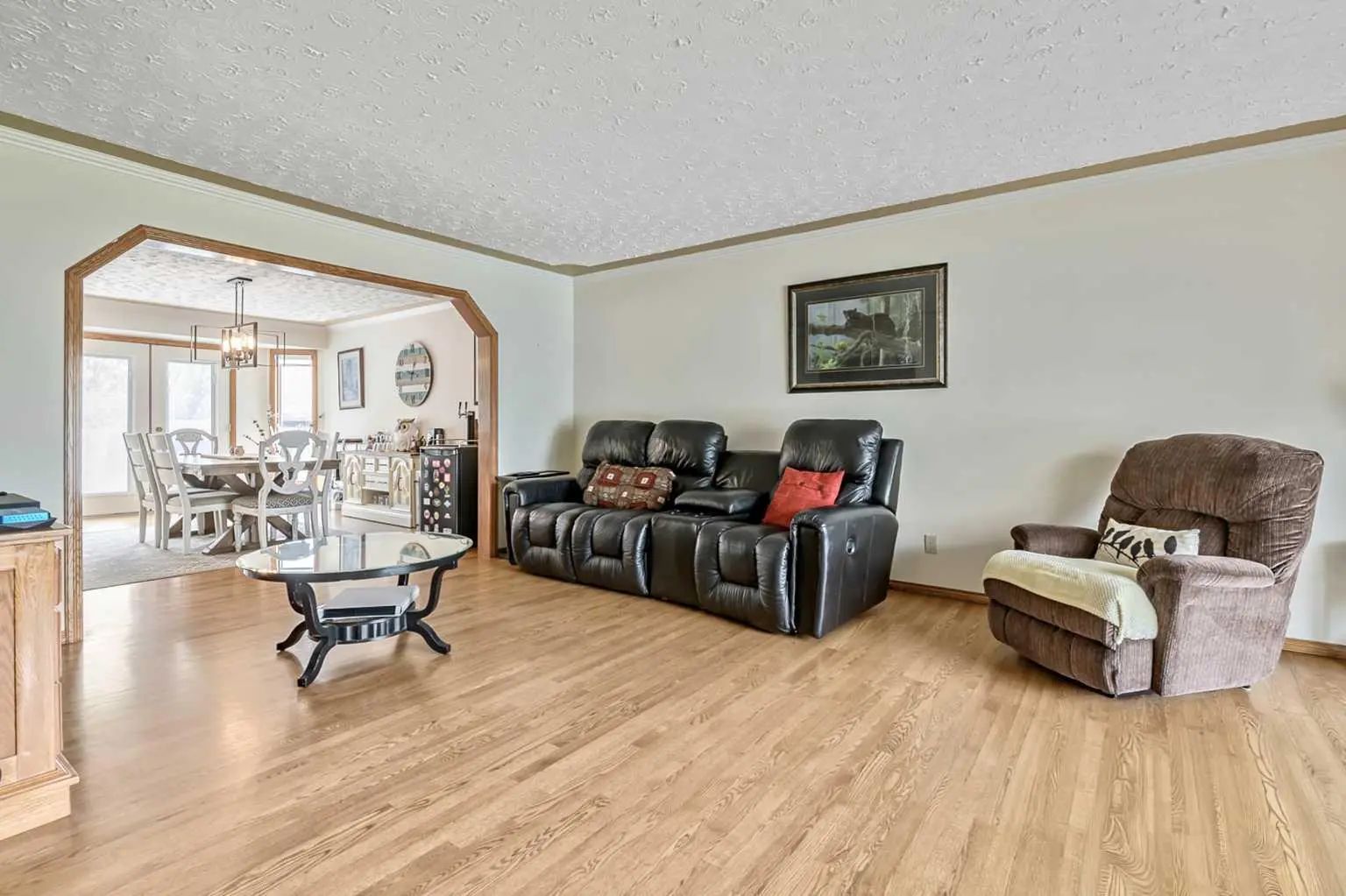 35 Candle Court Southwest, Calgary – Residential Detached Listing Photo 4