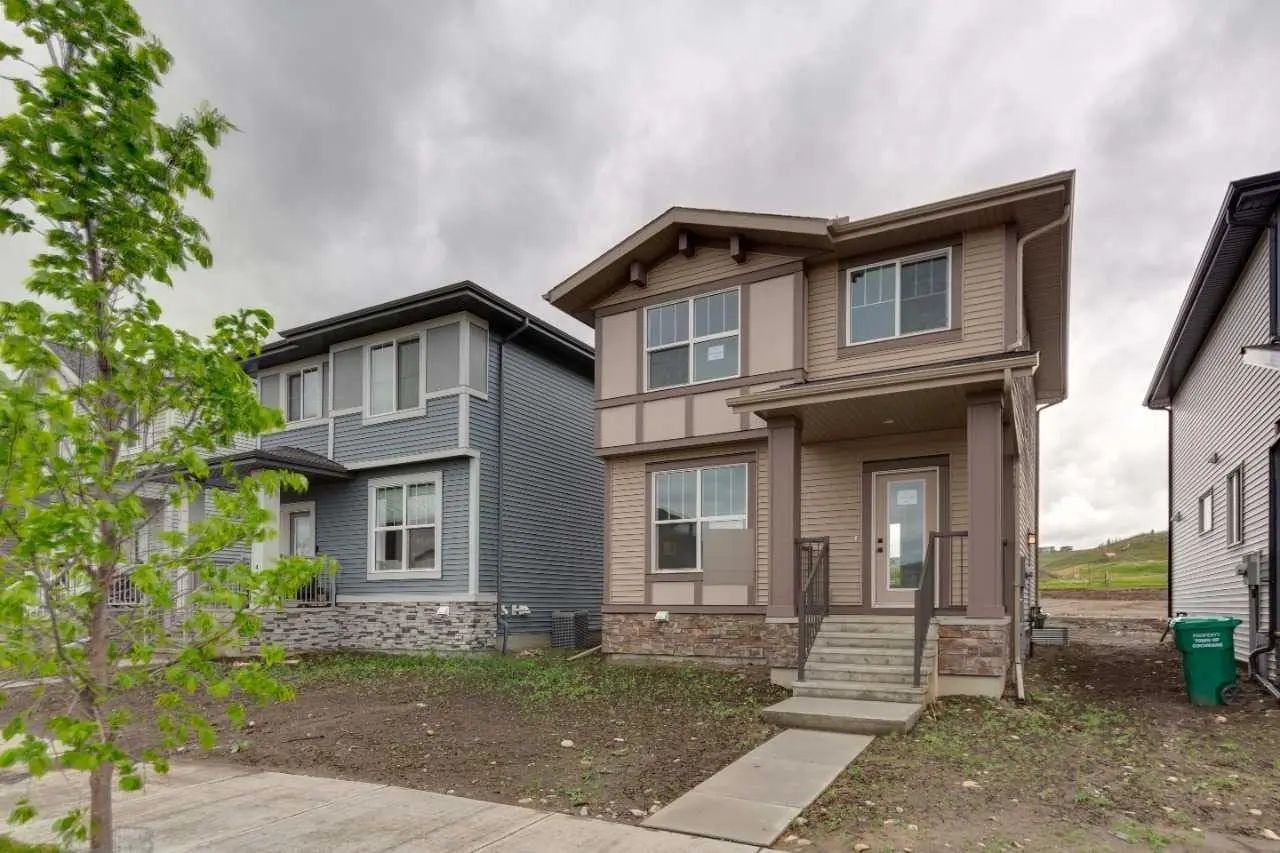 422 Heartland Way , Cochrane – Residential Detached Listing Photo 2