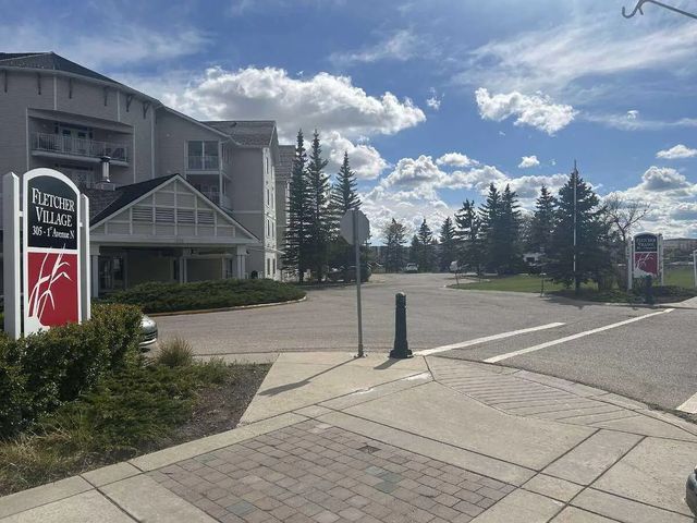 403 305 1 Avenue Nw, Airdrie