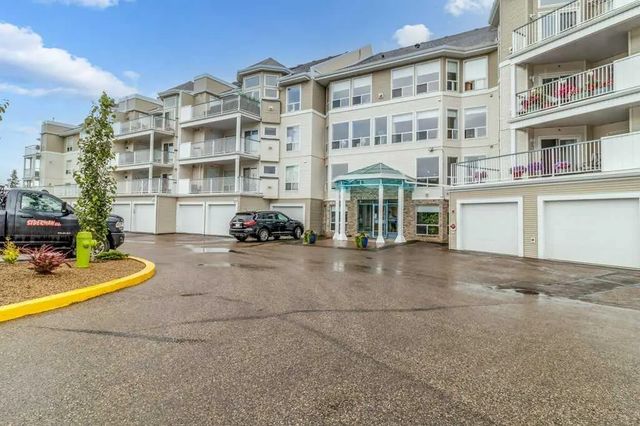 211 6118 53 Avenue , Red Deer