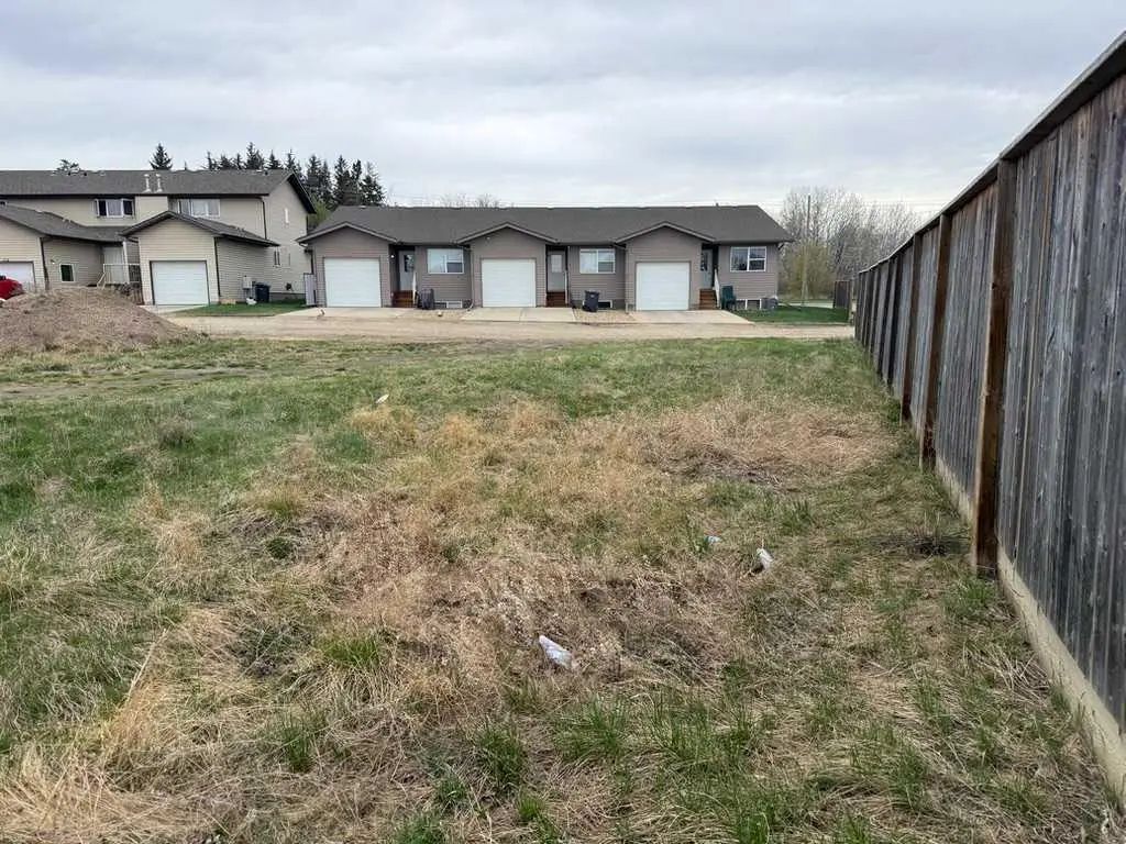 5311 57 Avenue , Ponoka