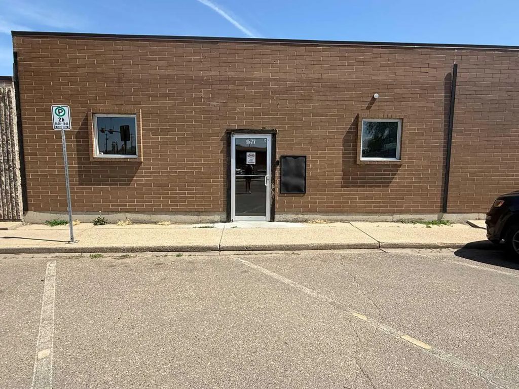 1577 Dunmore Road Se, Medicine Hat