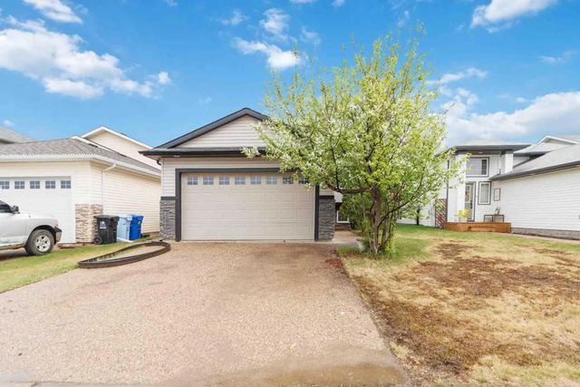 245 Elm Street , Fort McMurray