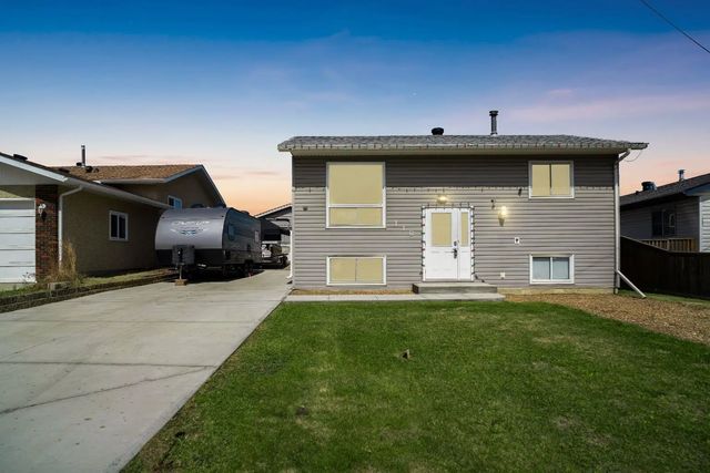 110 Parmenter Crescent , Fort McMurray