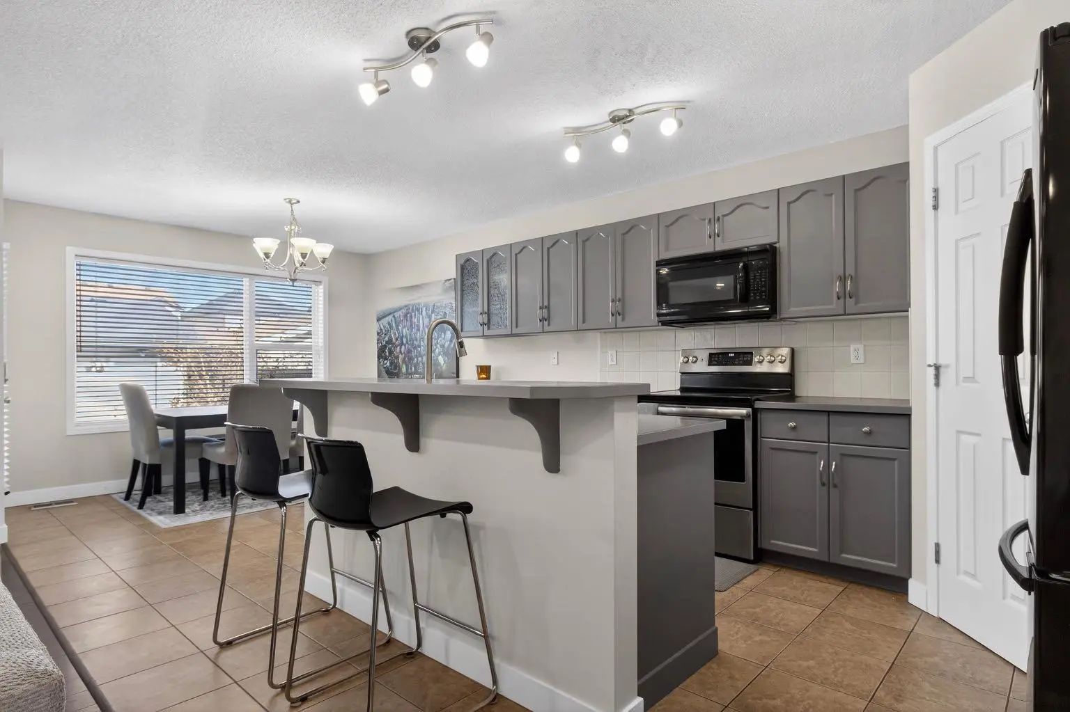 28 Elgin View Southeast, Calgary – Residential Detached Listing Photo 11