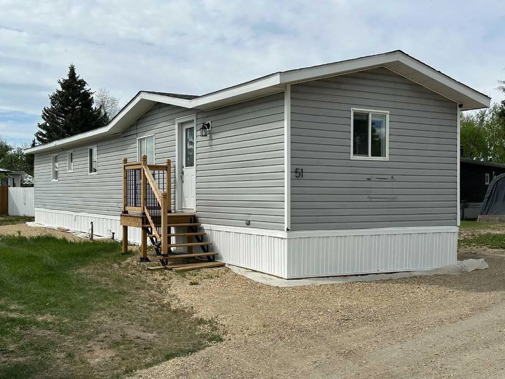51 5020 Highway 2a  , Ponoka