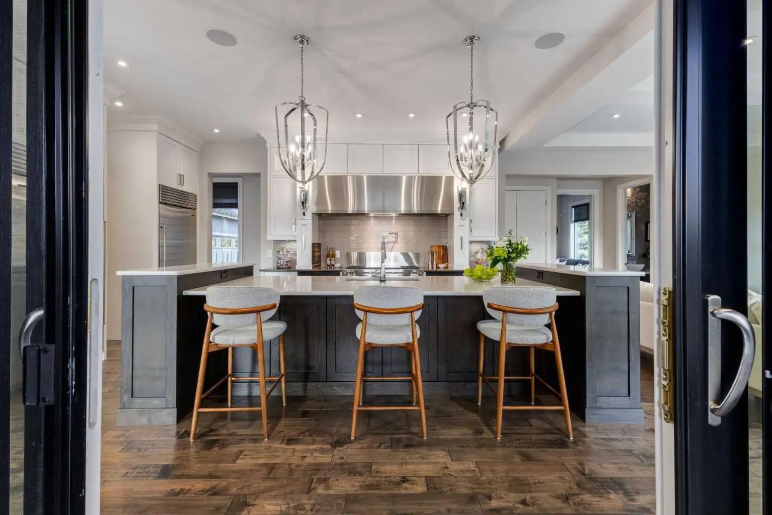 6 Heaver Gate  Heritage Pointe Alberta T1S 4K1 NONE Home For Sale