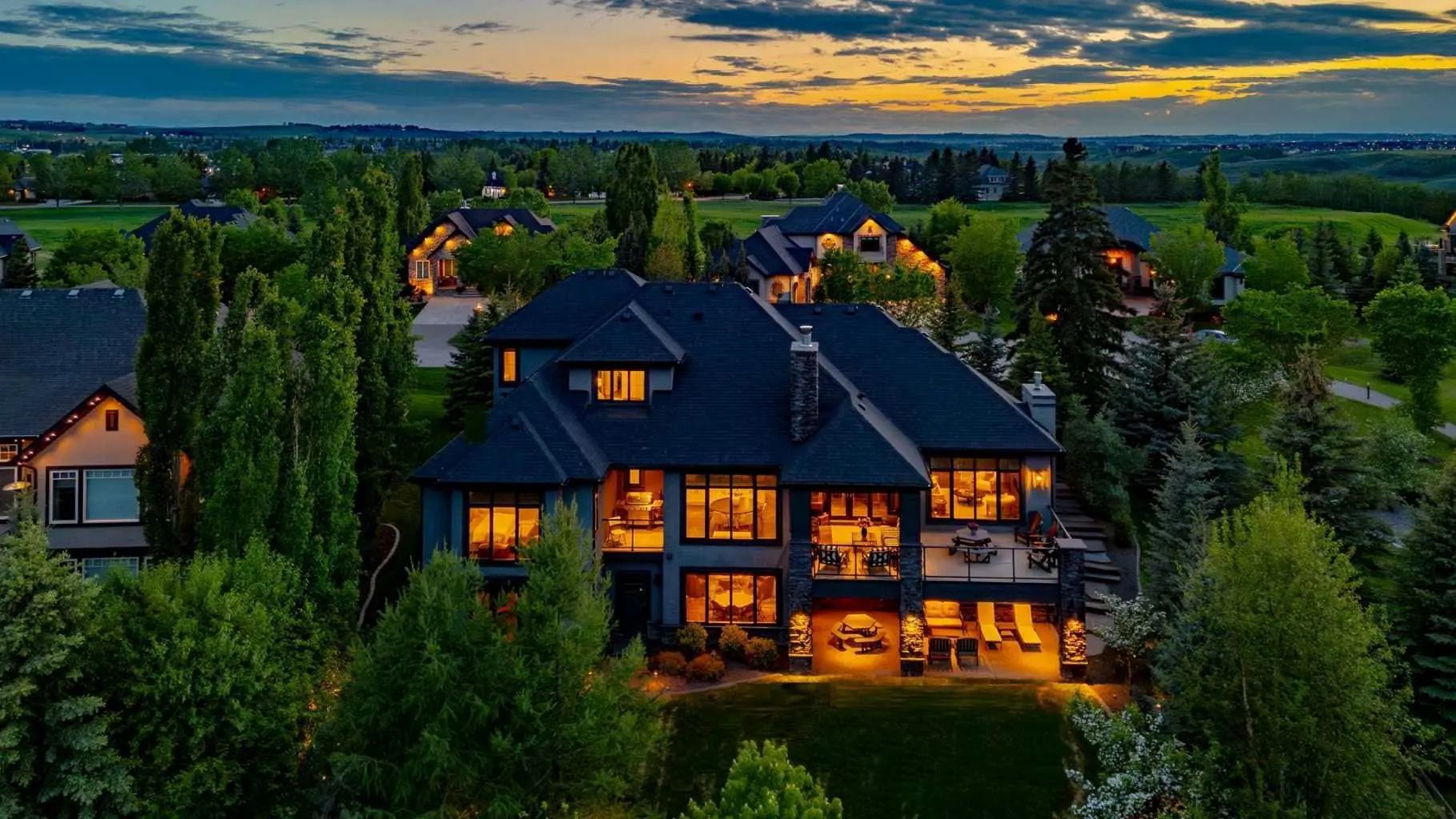 6 Heaver Gate  Heritage Pointe Alberta T1S 4K1 NONE Home For Sale