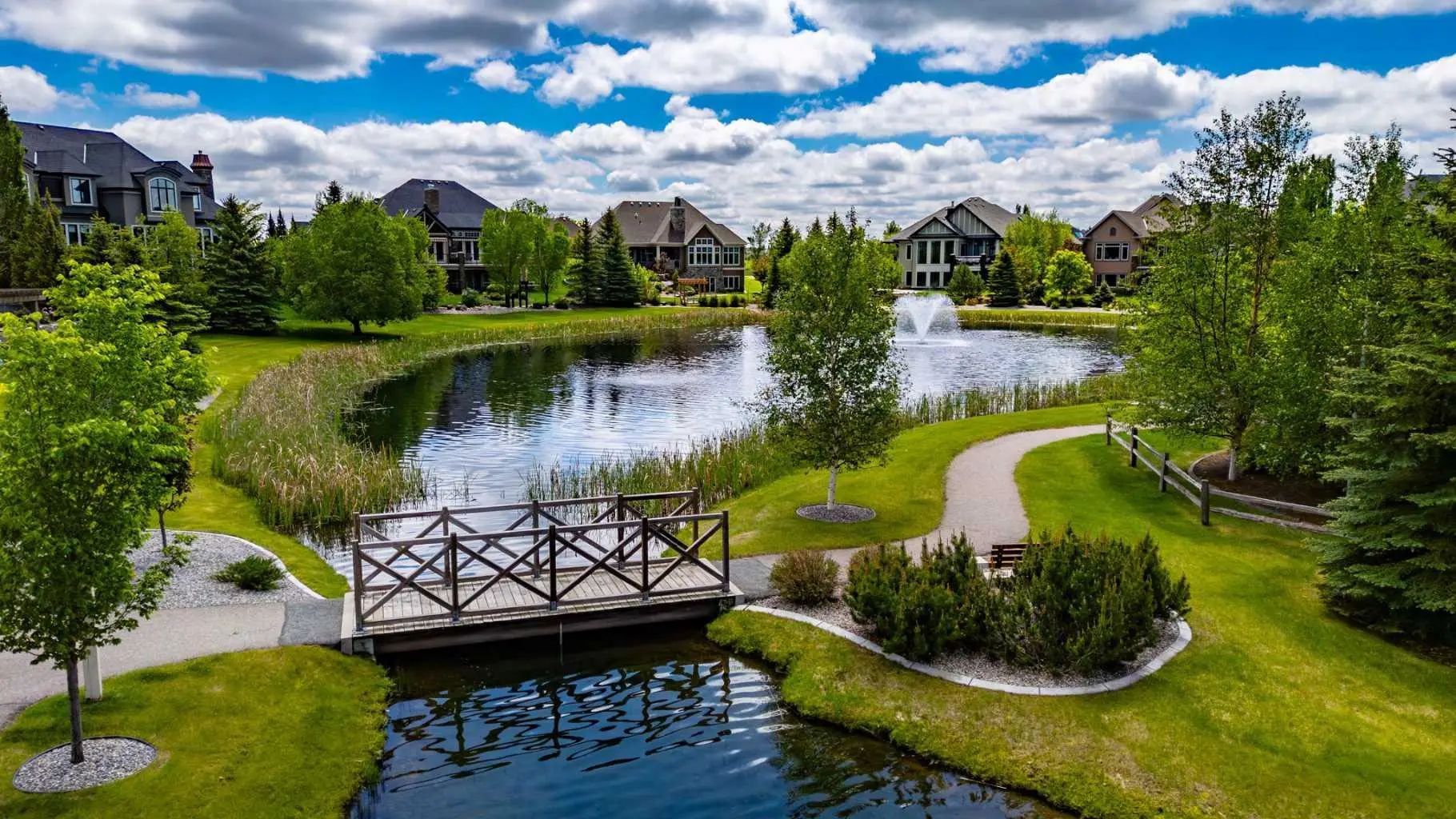 6 Heaver Gate  Heritage Pointe Alberta T1S 4K1 NONE Home For Sale