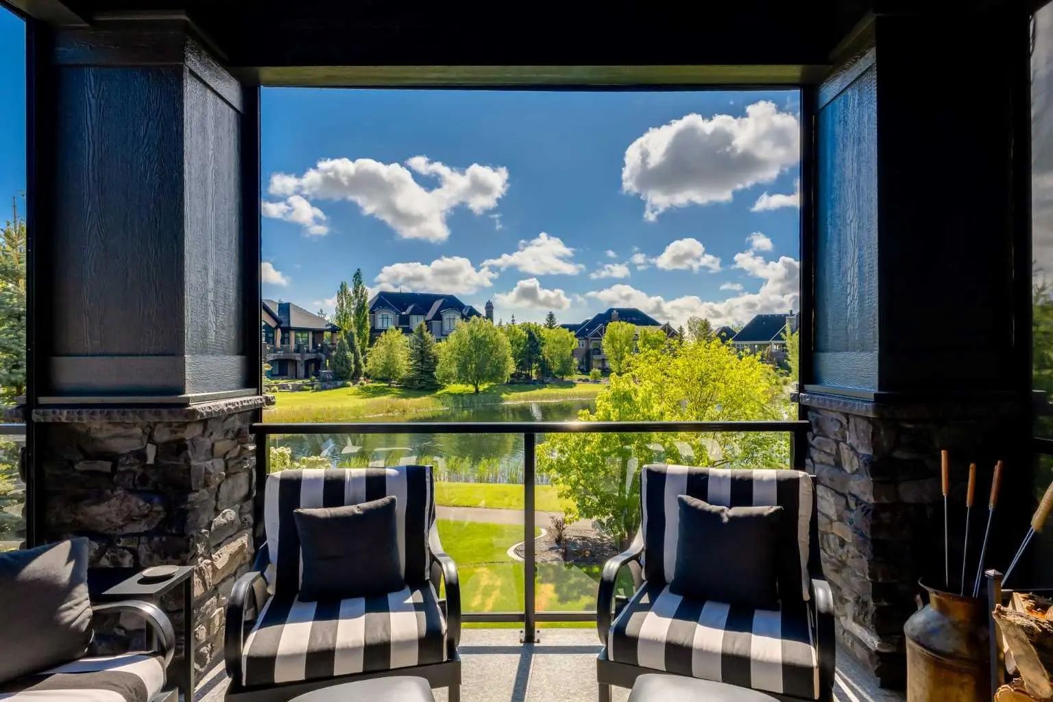 6 Heaver Gate  Heritage Pointe Alberta T1S 4K1 NONE Home For Sale