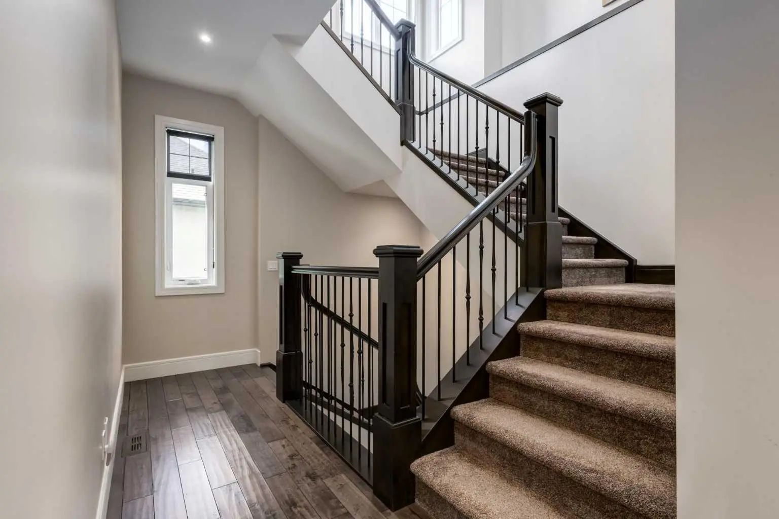 6 Heaver Gate  Heritage Pointe Alberta T1S 4K1 NONE Home For Sale