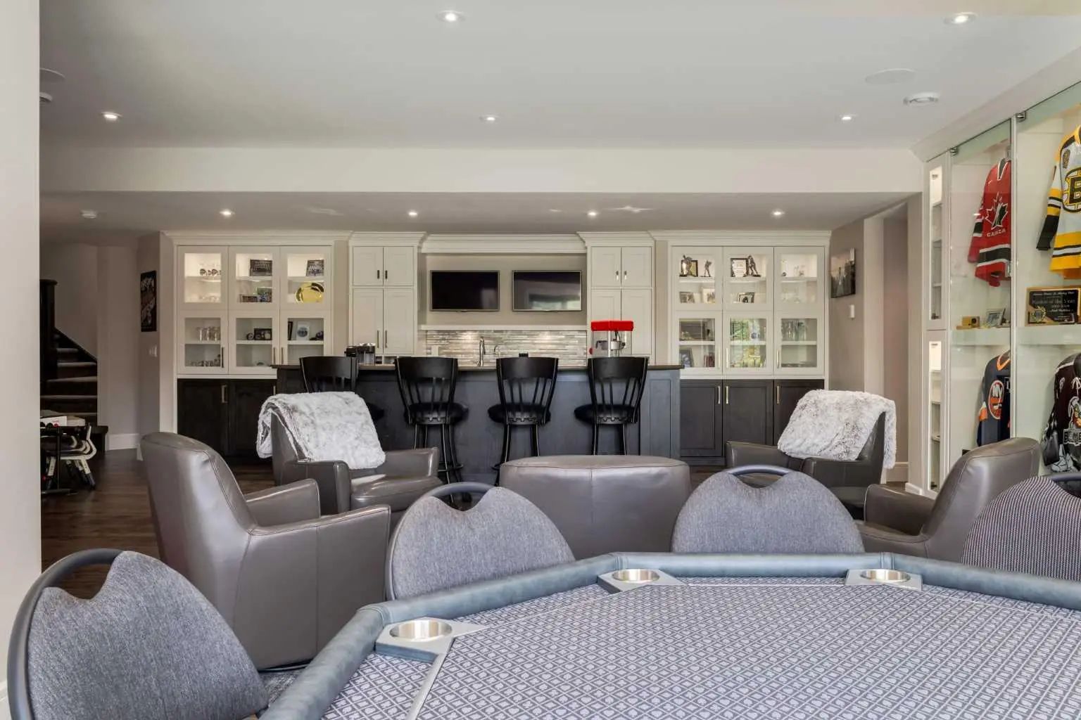 6 Heaver Gate  Heritage Pointe Alberta T1S 4K1 NONE Home For Sale