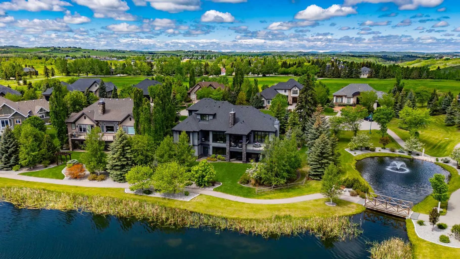 6 Heaver Gate  Heritage Pointe Alberta T1S 4K1 NONE Home For Sale