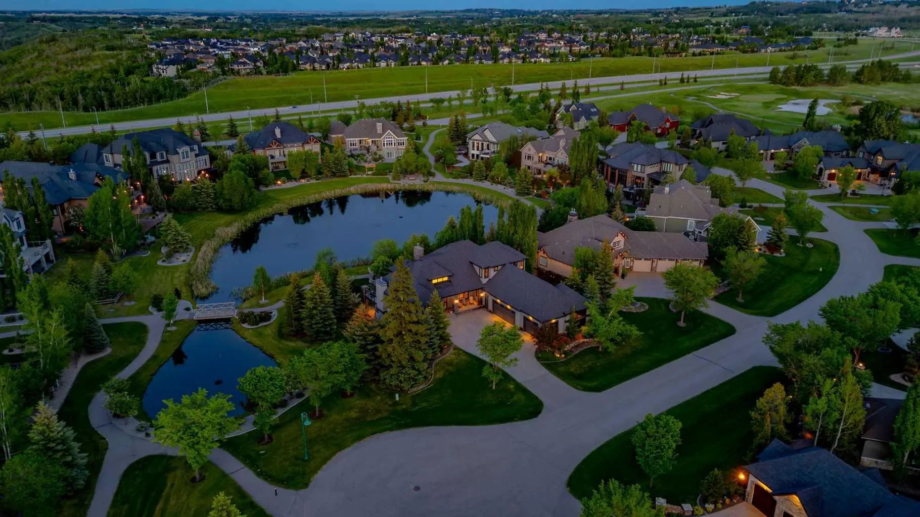 6 Heaver Gate  Heritage Pointe Alberta T1S 4K1 NONE Home For Sale