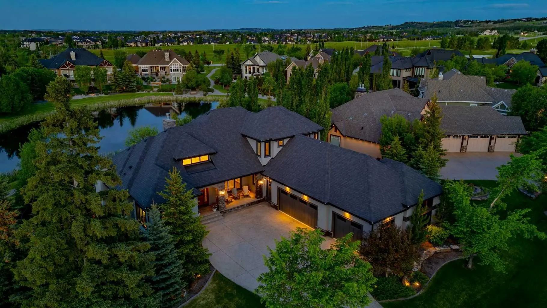 6 Heaver Gate  Heritage Pointe Alberta T1S 4K1 NONE Home For Sale